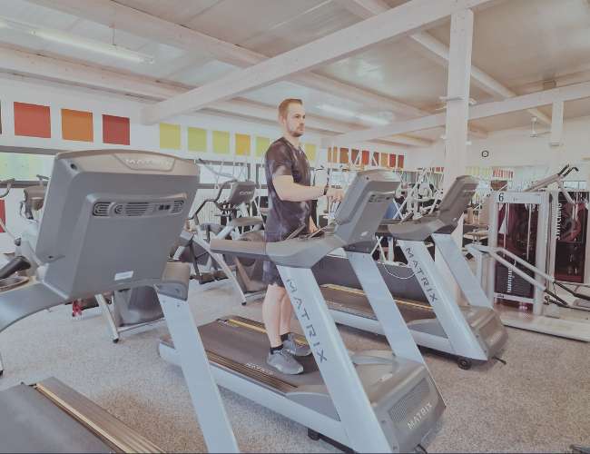 Cardio Training im Fitnessstudio Rückgrat Endingen